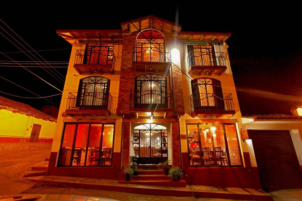 Budova, kde se hotel nachází