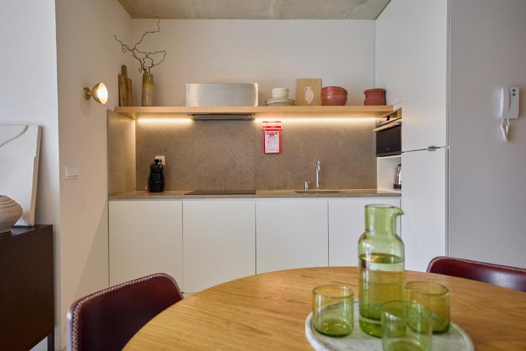 Aparthotel Oporto Anselmo - Two Bedroom Apartment With Balcony And Street View