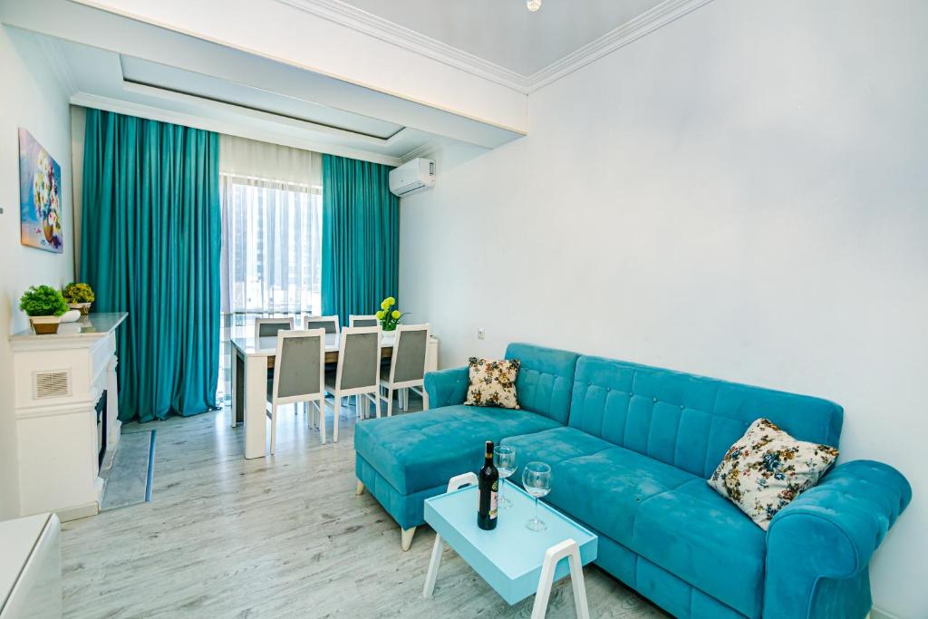 فضای داخلی Park azure sweet apartment by Baku Housing در باکو - تصویر ۳