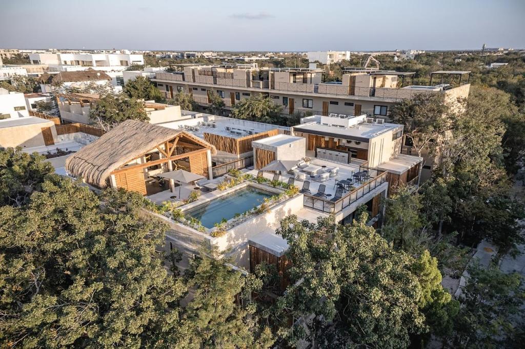 Hồ bơi trong/gần Premium Apartment in Tulum 2 Bedrooms Roof Top Pool - Aldea Zama