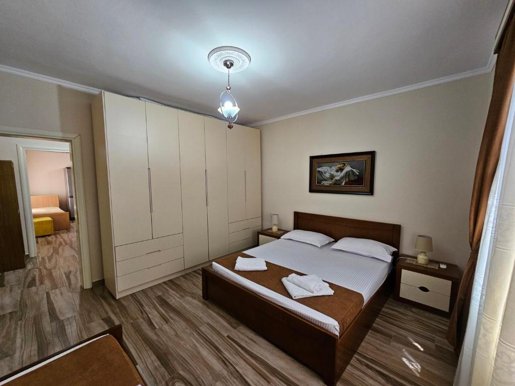 Uma cama ou camas num quarto em Apartment Koka