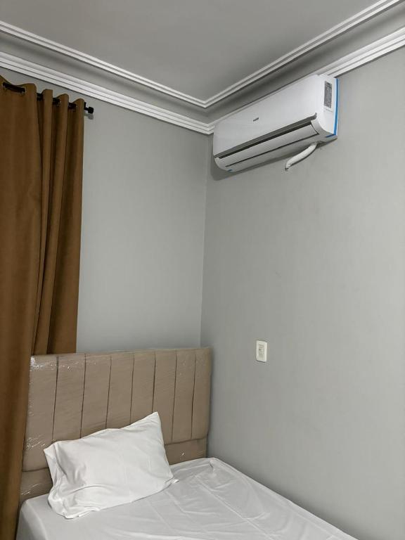 Postel nebo postele na pokoji v ubytování Heliopolis Residence Shorouk city, Cairo (premium)