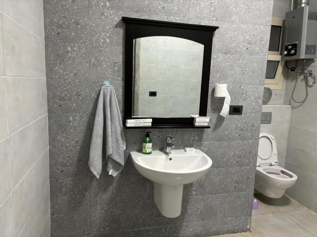 Koupelna v ubytování Heliopolis Residence Shorouk city, Cairo (premium)
