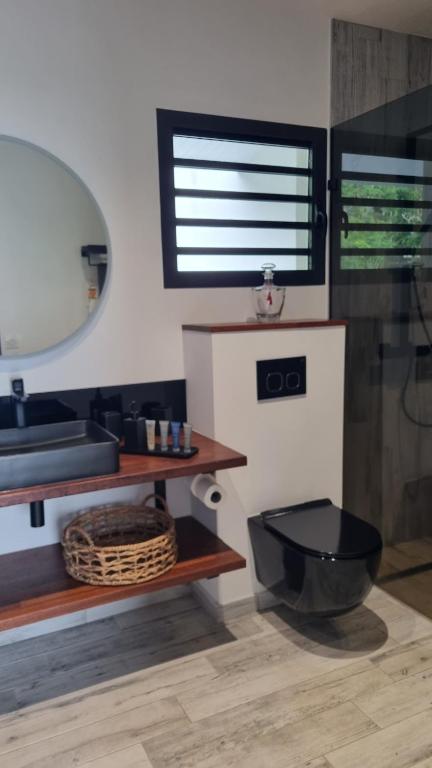 Una cocina o cocineta en VUE SUR MER
