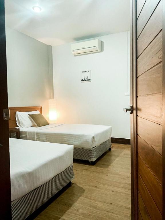 Orchid house - Resim 20