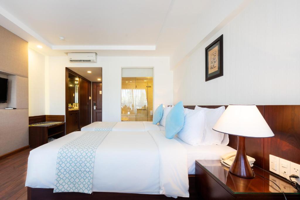 Phòng Superior 2 giường đơn nhìn ra cảnh thành phố