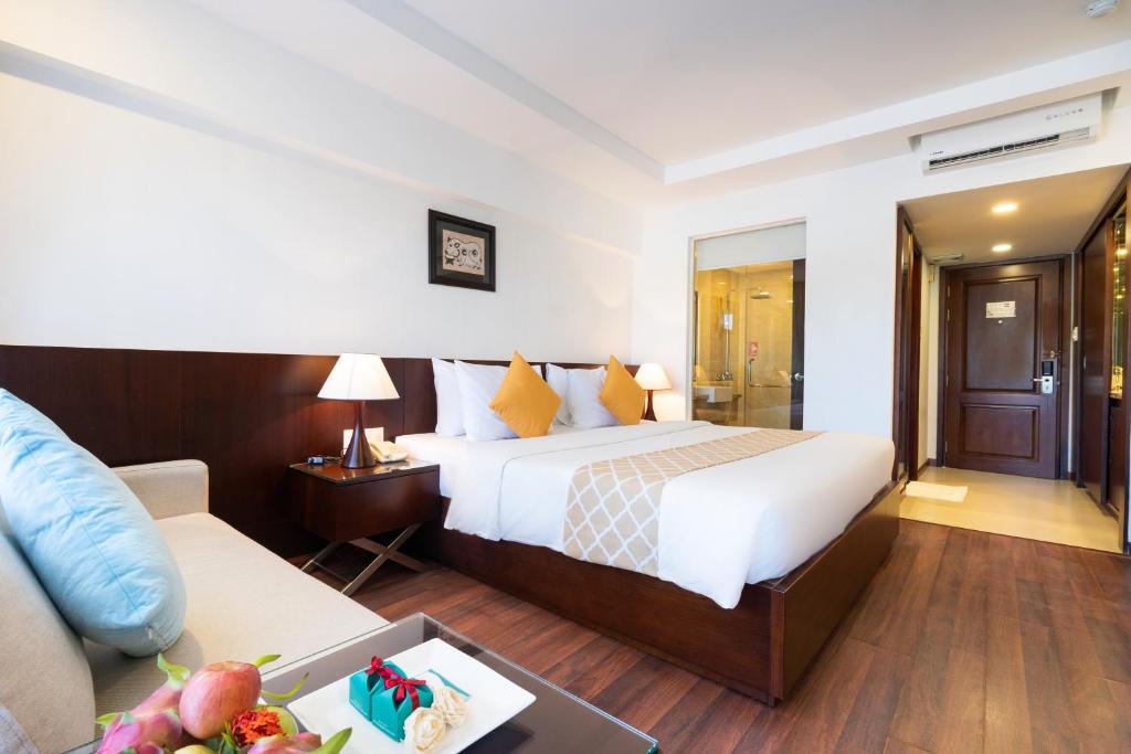 Superior Double Room with City View