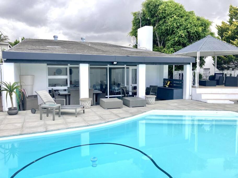 Swimmingpoolen hos eller tæt på Olive Grove on Provident