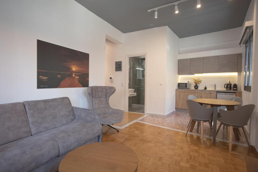 Aonia Luxurious Modern Boutique Apartments - 4