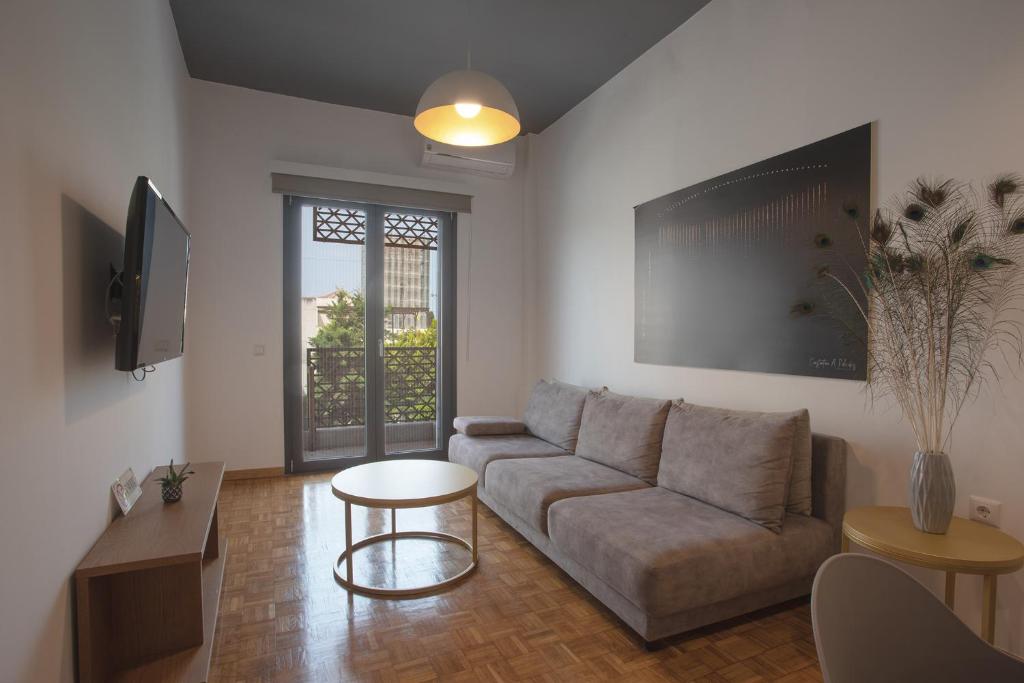 Aonia Luxurious Modern Boutique Apartments - 10