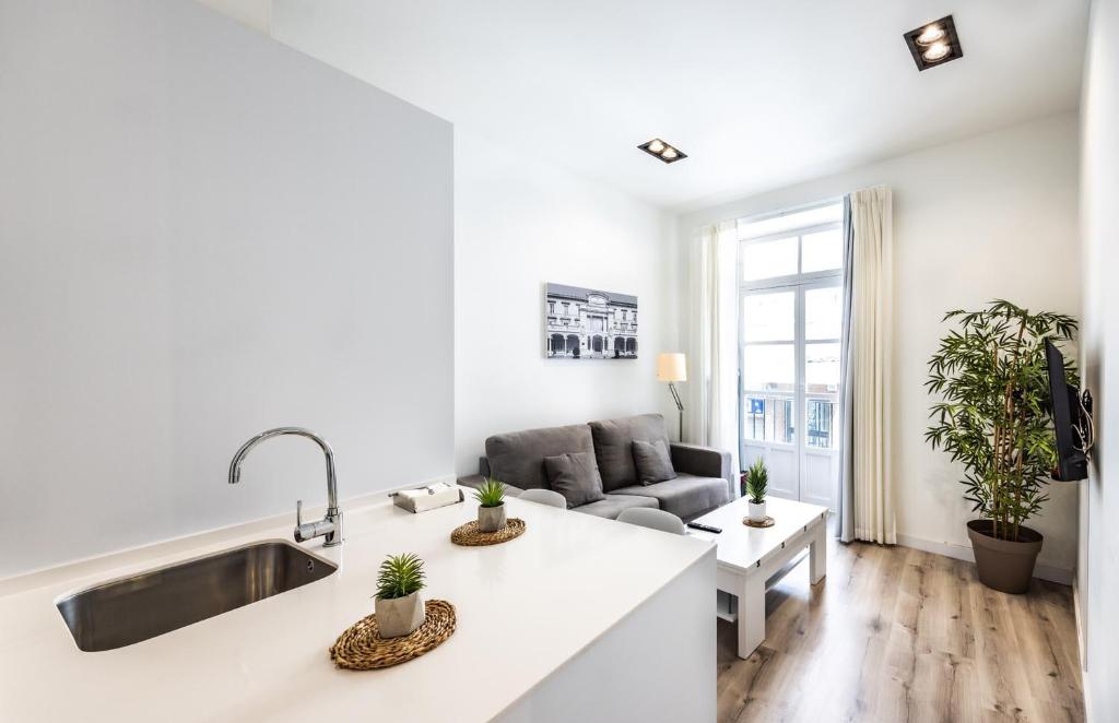 Apartamentos Turísticos Gran Vía by CartagenaSpain - Apartment