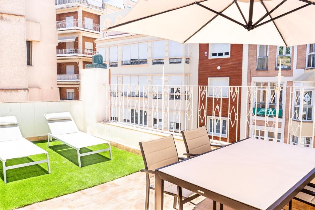 Apartamentos Turísticos Gran Vía by CartagenaSpain - Suite With Terrace