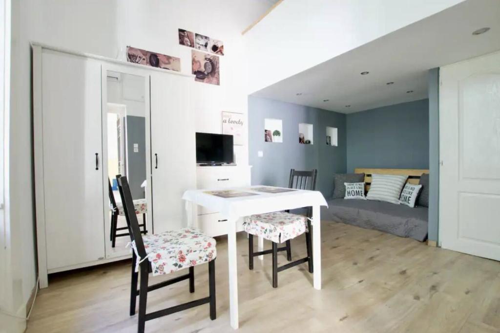 Standard Apartment by Hi5 - Wesselényi 8 1077 Budapest, 8 Wessel?©nyi utca kép - 1
