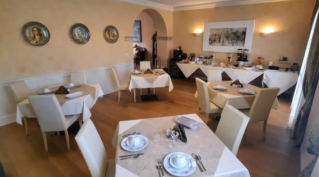 Restaurace v ubytování B&B Villa Fiorini