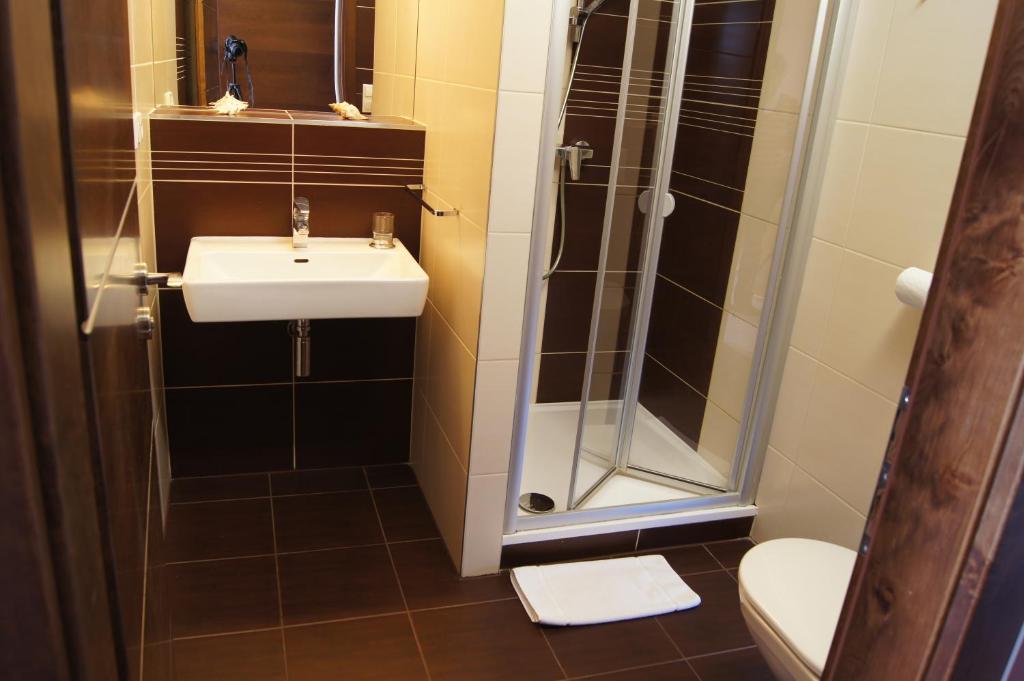 Łazienka w obiekcie Pension Inspirace a Wellness self check-in