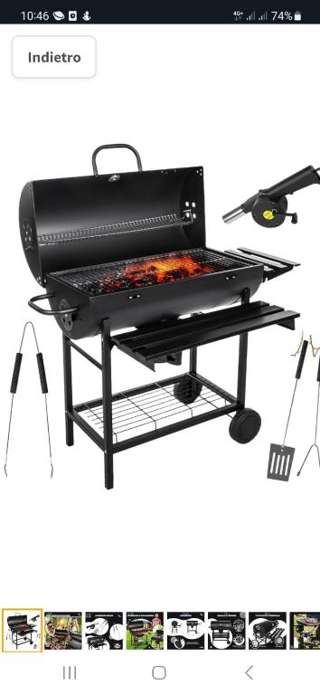 grill w kolorze czarnym w doskonałym stanie w obiekcie casa ibiscus w mieście Marsala