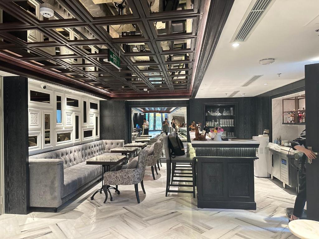 Restaurace v ubytování Luxe Paradise Premium Hotel Pham Hong Thai