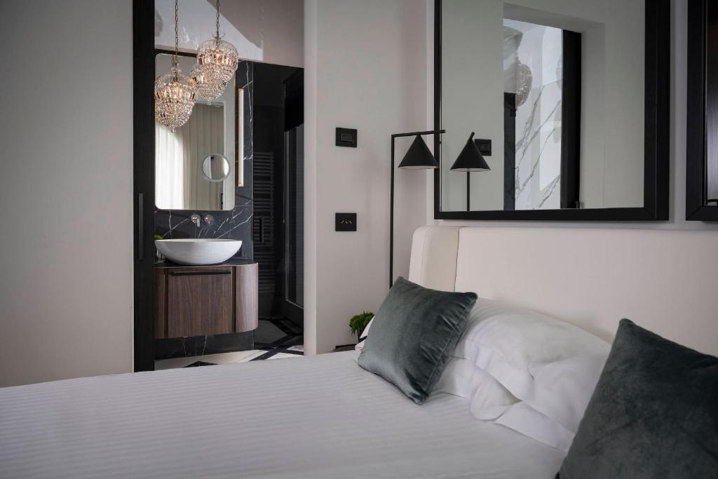 
King Suite with Spa Bath - Separate Building
