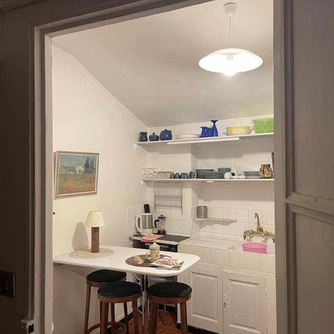 Kuchyň nebo kuchyňský kout v ubytování Cassiopée - appartement lumineux avec belle vue