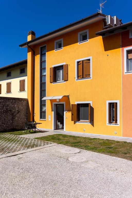 Budova, kde se aparthotel nachází