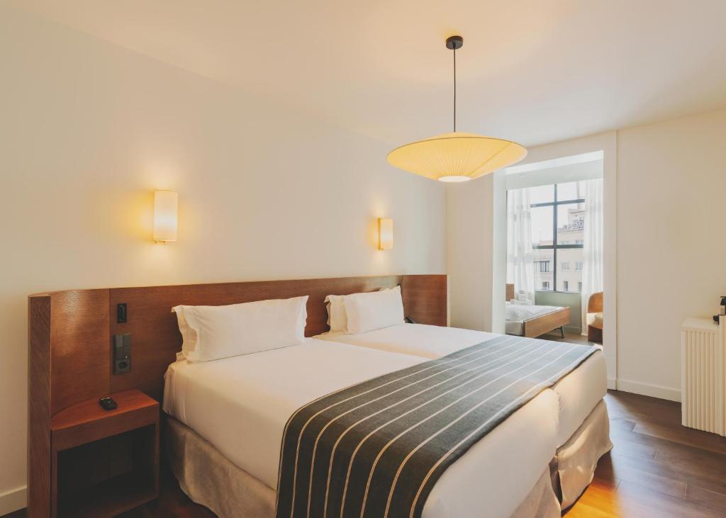 Hotel Regina Barcelona - Resim 41