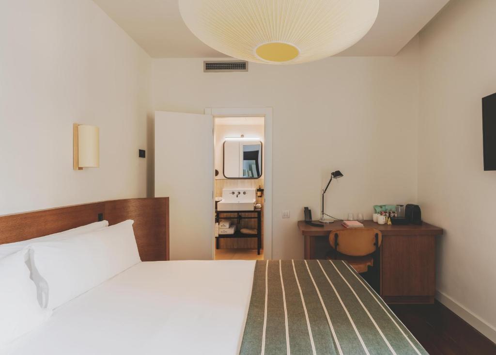 Hotel Regina Barcelona - Resim 44