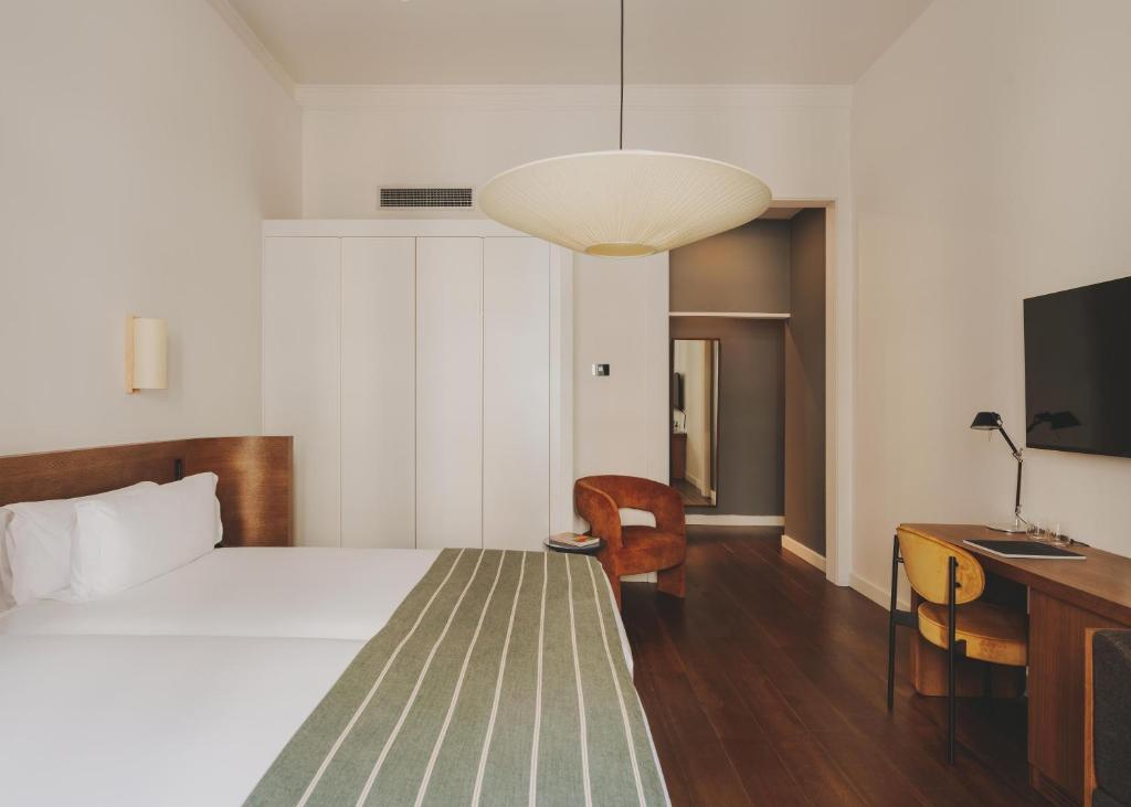 Hotel Regina Barcelona - Resim 16