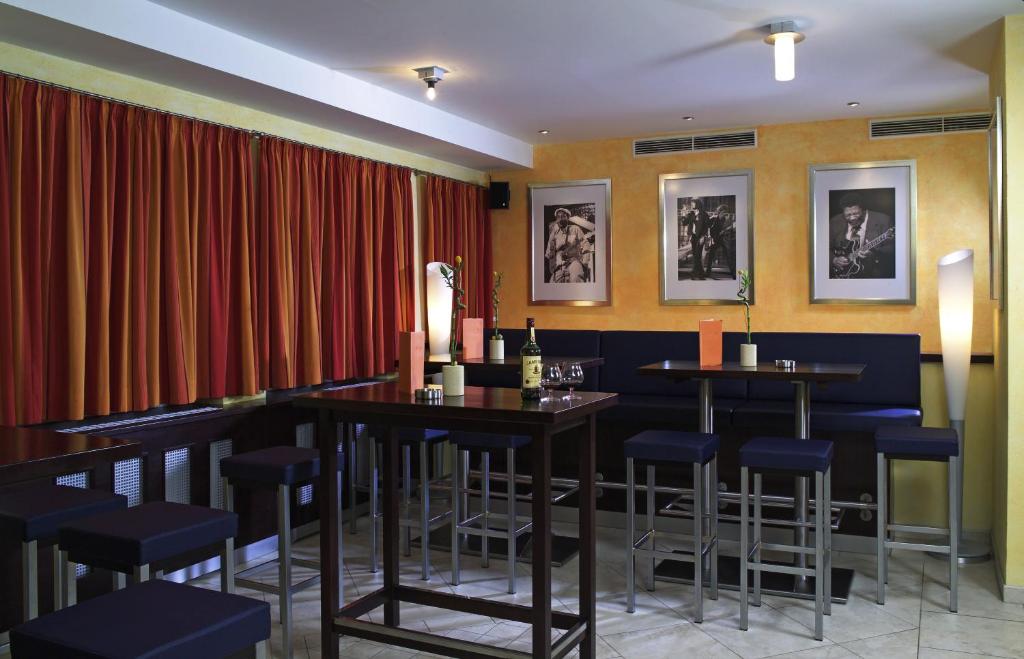 Restaurace v ubytování Gasthof zur Grenze