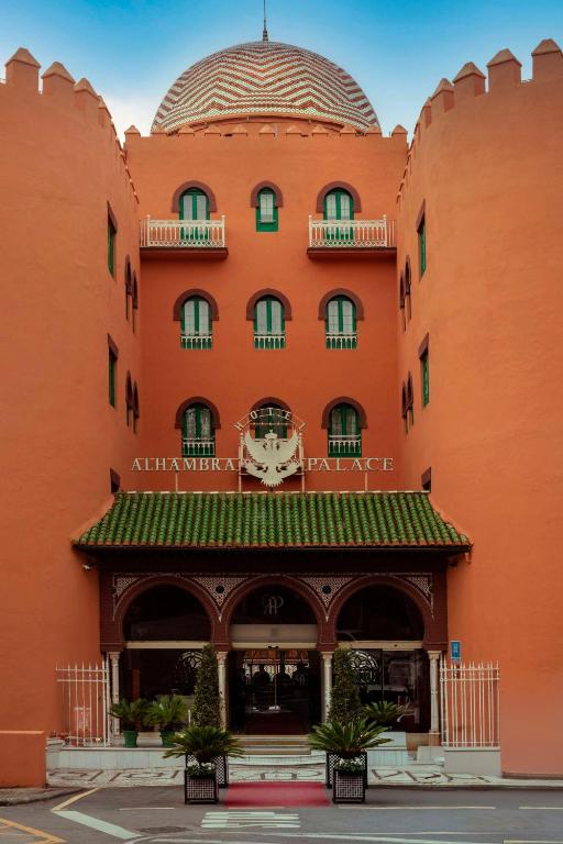 The building in which a szállodákat is located