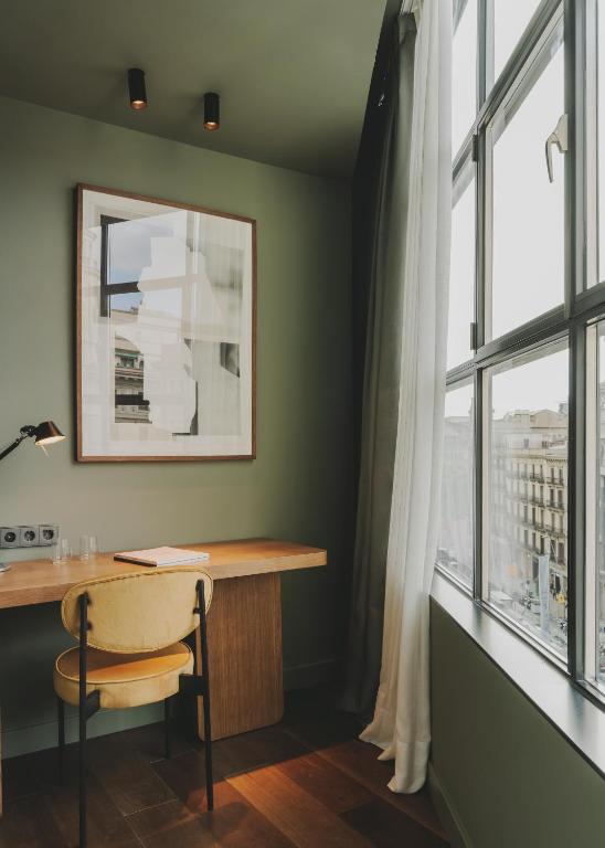 Hotel Regina Barcelona - Resim 5