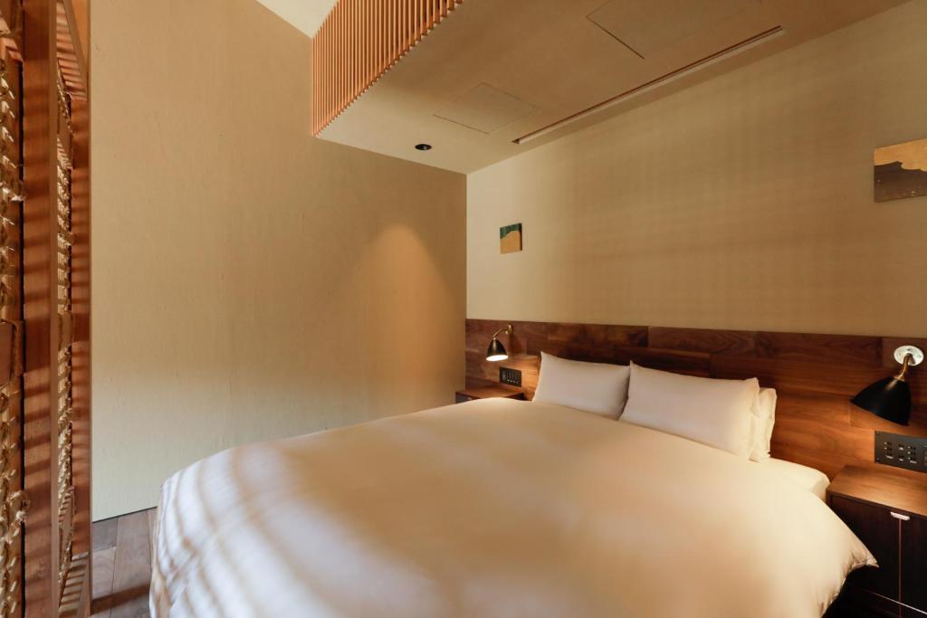 Sowaka - Standard Queen Room With City View (Annex)