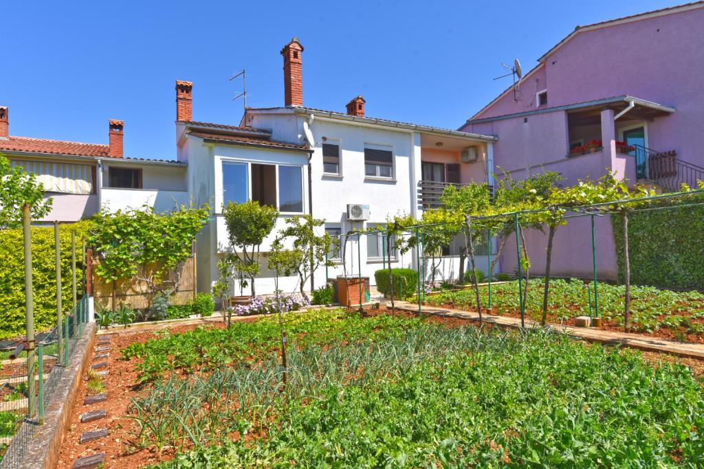 Zahrada ubytování Apartments Nevina 1230