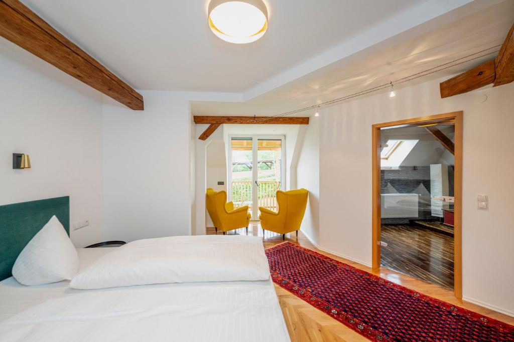 Voodi või voodid majutusasutuse Georgi Schloss - Boutique Hotel toas