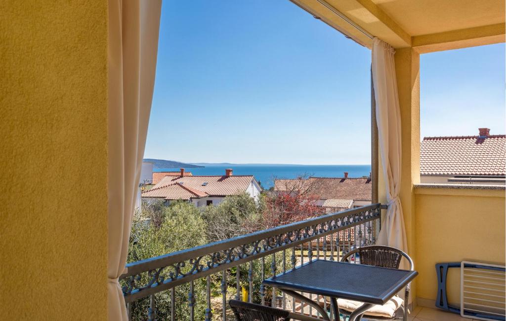 1 Bedroom Cozy Apartment In Krk