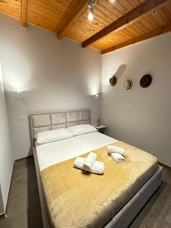 Postel nebo postele na pokoji v ubytování Anel Suites