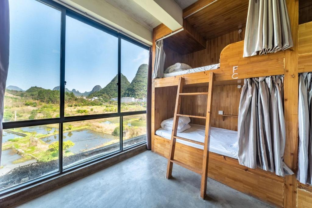 Yangshuo Sudder Street Guesthouse - Bed In 6-Bed Female Dormitory Room