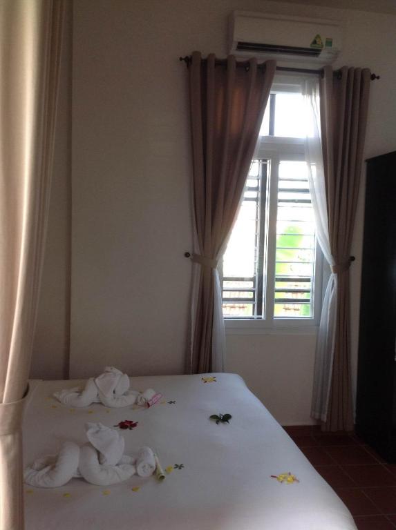 East West Villa - 10