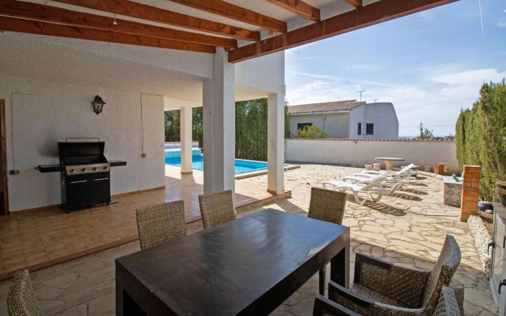 The swimming pool at or close to Villa con piscina privada y barbacoa - ALBERT VILLAS Alcossebre