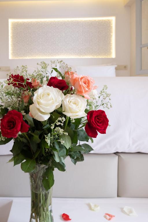 Postel nebo postele na pokoji v ubytování Luxe Nomade Marrakech & Spa
