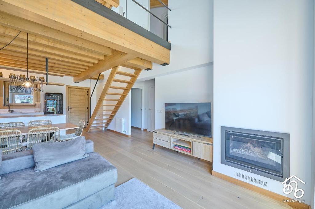 Espectacular apartamento dúplex Bellver - Four-Bedroom Apartment With Balcony