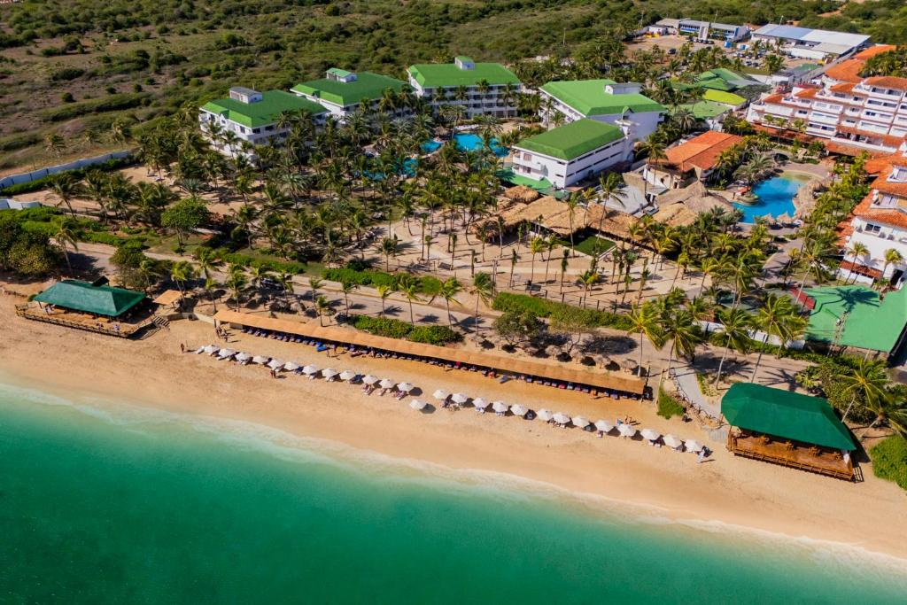 an aerial view of a resort on the beach at Sunsol Isla Caribe in El Agua