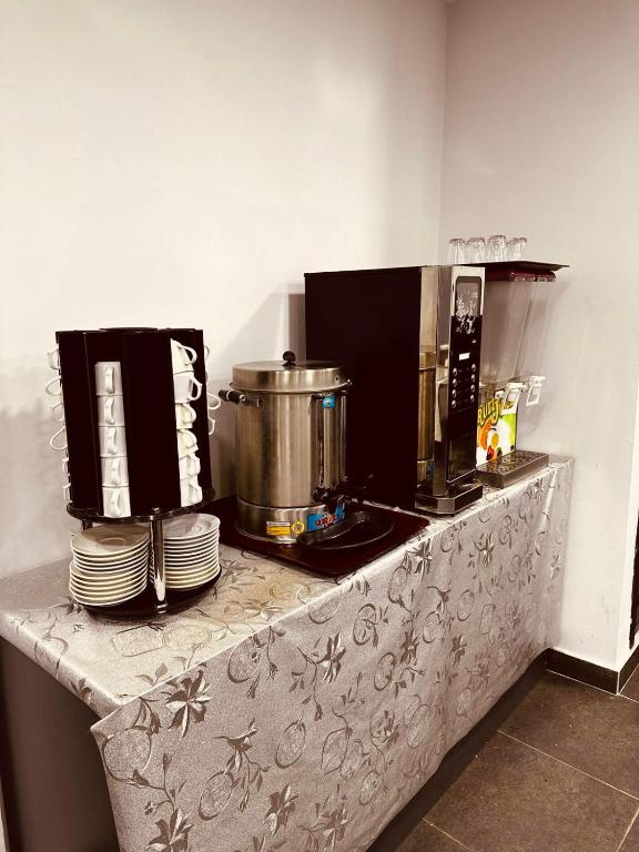 Kuchyň nebo kuchyňský kout v ubytování Malkoç Hotel