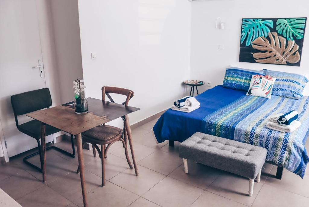 Postel nebo postele na pokoji v ubytování Joliebeachsxm
