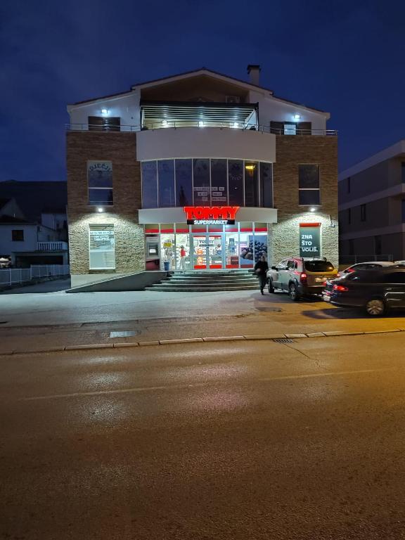 Budova, v ktorej sa apartmán nachádza
