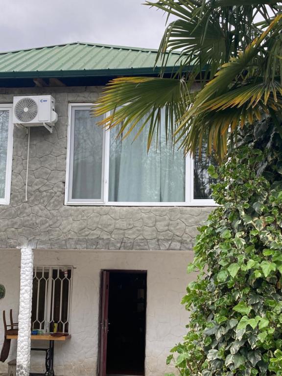Edifici on està situat l'hostal o pensió