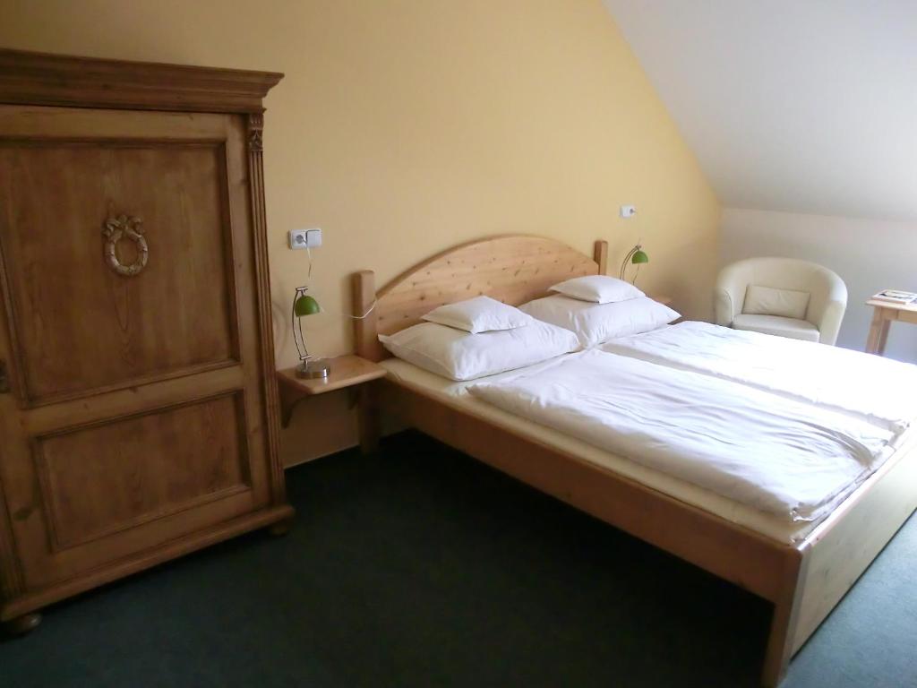 Postel nebo postele na pokoji v ubytování Pension Rondel