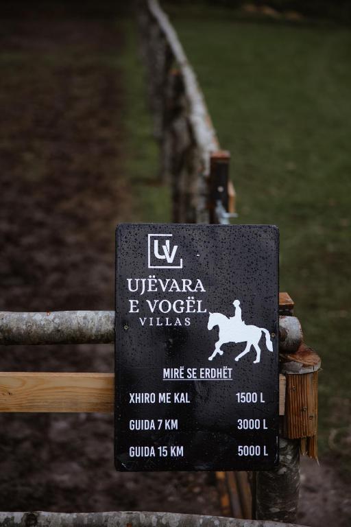 Certifikát, hodnocení, plakát nebo jiný dokument vystavený v ubytování Villa Ujëvara e vogël