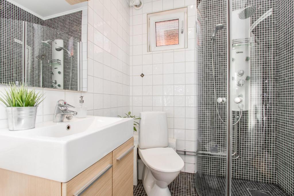 Kupatilo u objektu Villa i Gamla Uppsala