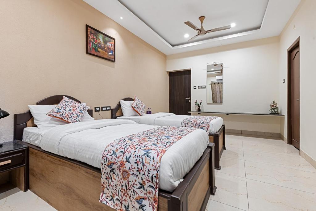 VEERA RESIDENCY - Suite