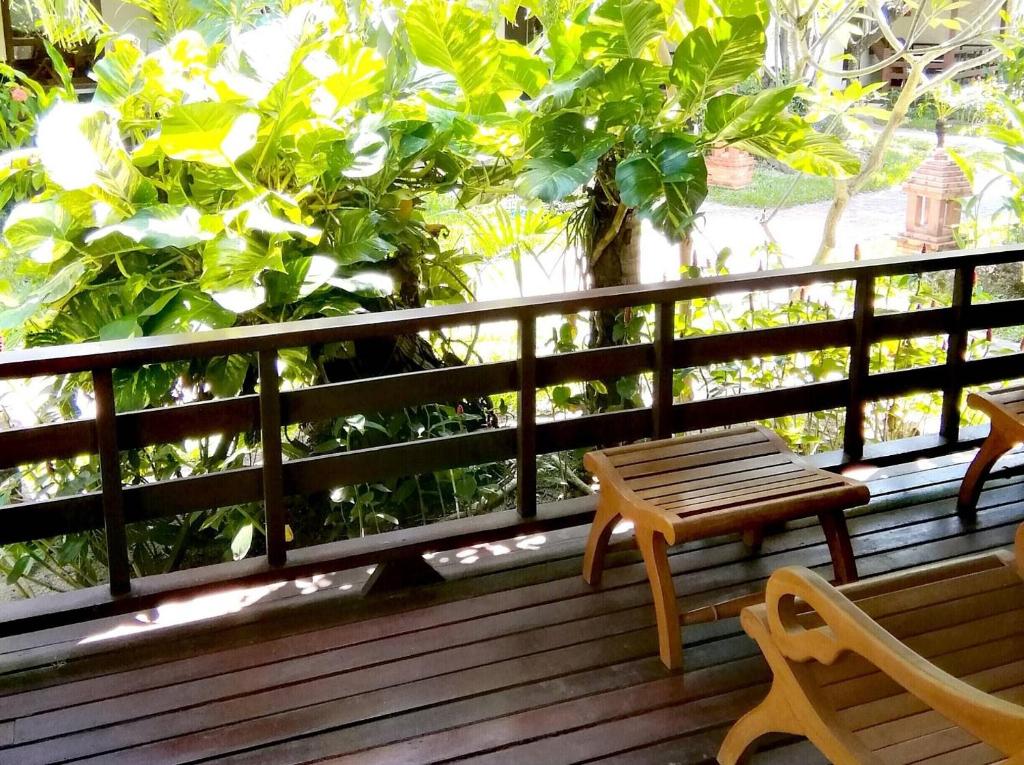 Balkón nebo terasa v ubytování Chaweng Buri Resort